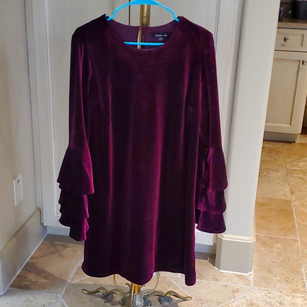 Gorgeous mauve velvent sheath dress